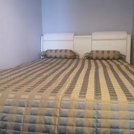 Veziu Apartamentai 2-ame Kotedzo Aukste Appartement *